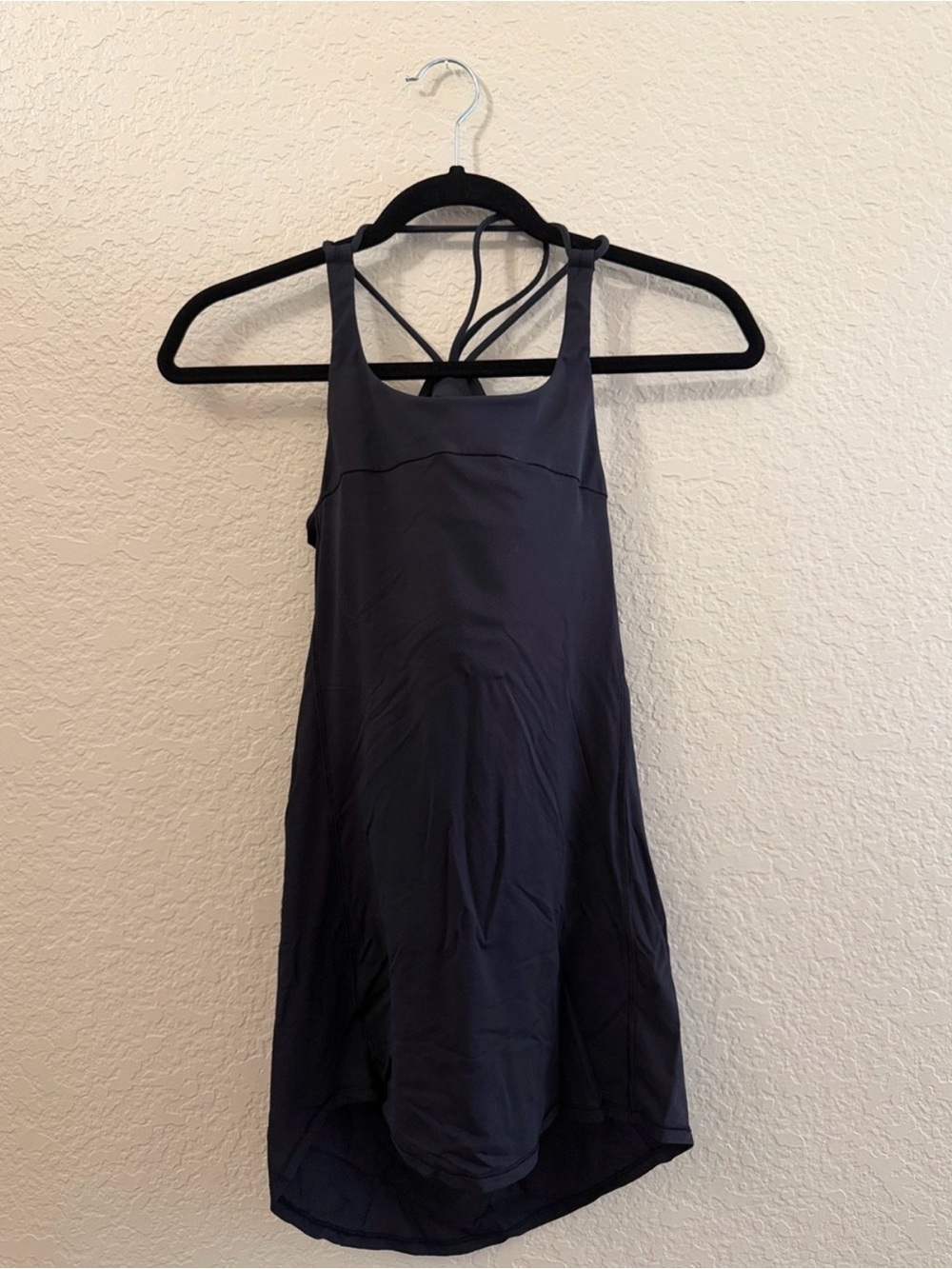 Lululemon black workout tank top